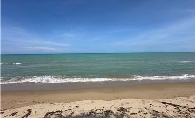 Venta de Hotel- Finca  con 9 Hectáreas y salida al mar