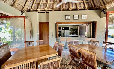 Venta de Hotel- Finca  con 9 Hectáreas y salida al mar