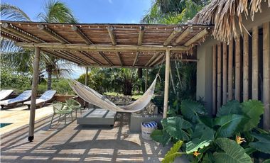 Venta de Hotel- Finca  con 9 Hectáreas y salida al mar