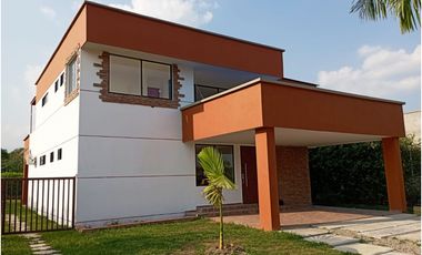 Se vende casa en Andes Reservado
