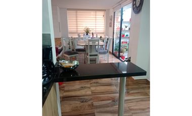 SE VENDE CASA EN COTA