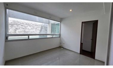 Departamento en renta, cerca a Plaza Crystal