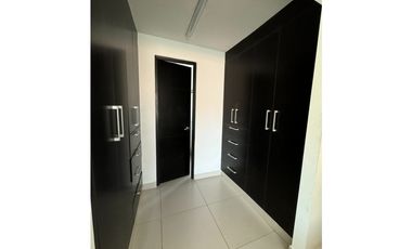 Se alquila Casa Unifamiliar