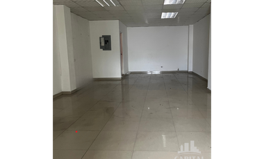 LOCAL EN ALQUILER FRENTE AL METRO DE BRISAS