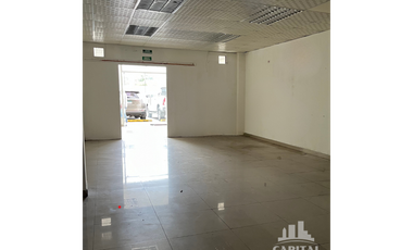 LOCAL EN ALQUILER FRENTE AL METRO DE BRISAS