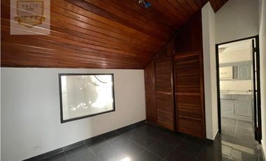 OPORTUNIDAD SE VENDE CASA TIPO CHALET EN COCO DEL MAR (MC)