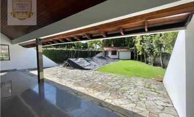 OPORTUNIDAD SE VENDE CASA TIPO CHALET EN COCO DEL MAR (MC)