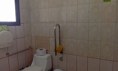 ARRIENDO CASA CON USO COMERCIAL 2D+2B METRO TRINIDAD