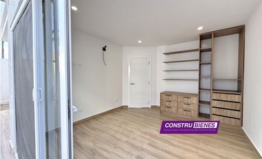 Casa nueva en Urbanización Portomanta, 4 dormitorios al Sur de Manta
