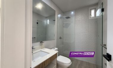 Casa nueva en Urbanización Portomanta, 4 dormitorios al Sur de Manta