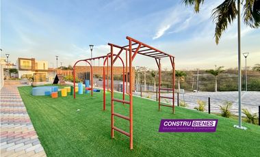 Casa nueva en Urbanización Portomanta, 4 dormitorios al Sur de Manta
