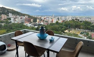 Apartamento en arriendo en el Oeste de Cali con la mejor vista de la Sucursal del Cielo