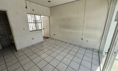 Local en Fraccionamiento Arboledas