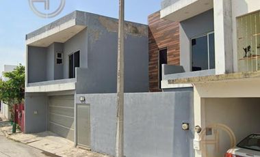 CASA EN FRACCIONAMIENTO PUENTE MORENO VERACRUZ.
