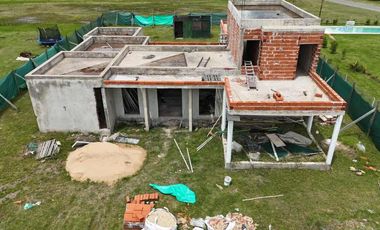 Casa en venta en Area 60