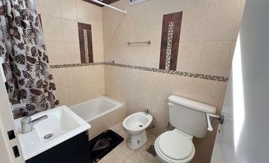 CASA DUPLEX EN VENTA LUIS GUILLON APTO CREDITO