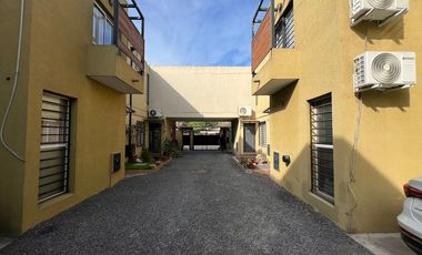 CASA DUPLEX EN VENTA LUIS GUILLON APTO CREDITO