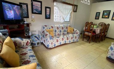 Casa en venta en La Libertad – ¡Ubicación estratégica! V. Vill