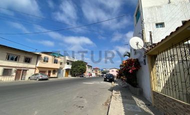 Casa en venta en La Libertad – ¡Ubicación estratégica! V. Vill