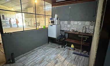 VENTA GALPON CON DOS OFICINAS BARRIO VILLA CORNU