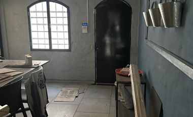 VENTA GALPON CON DOS OFICINAS BARRIO VILLA CORNU