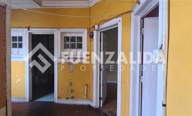 Casa en Venta en Gamero con Av Independencia