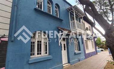 Casa en Venta en Gamero con Av Independencia