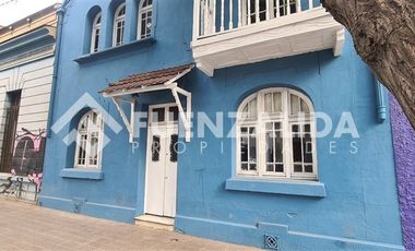 Casa en Venta en Gamero con Av Independencia