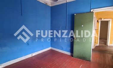 Casa en Venta en Gamero con Av Independencia
