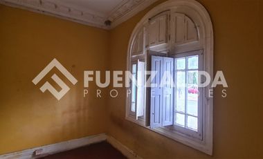 Casa en Venta en Gamero con Av Independencia
