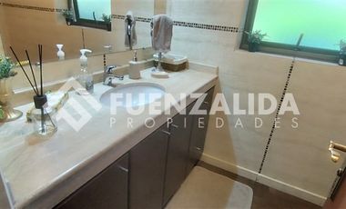 Casa en Venta en Indira Ghandi