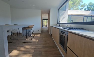 VENTA CASA COSTA ESMERALDA 5 AMBIENTES