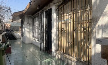 Casa en Venta en Venta Amplia Casa 6D 2B, Santiago