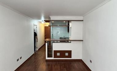 Vive a sólo 2  cuadras de Metro Santa Ana