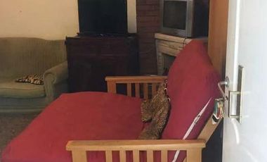 Casa en venta - 4 dormitorios, 3 baños, 4 cocheras - 180mts2 sobre lote de 450mts2 - Aguas Verdes