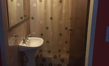 Casa en venta - 4 dormitorios, 3 baños, 4 cocheras - 180mts2 sobre lote de 450mts2 - Aguas Verdes