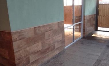 Casa en venta - 3 dormitorios, 2 baños - 260mts2 sobre lote de 296mts2 - Juan María Gutiérrez