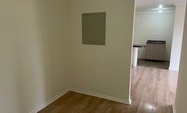 Arrienda departamento en Av principal, conectividad única