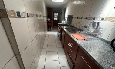 CASA AMPLIA EN VILLA SANTA CAROLINA CON GRAN TERRENO