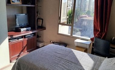 Departamento en arriendo c/ estacionamiento en Parque Arauco