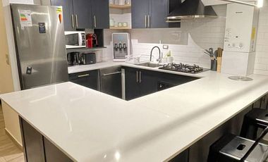 Departamento en arriendo c/ estacionamiento en Metro Manquehue - Apumanque