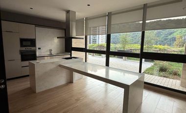 Departamento en arriendo c/ estacionamiento en Tabancura