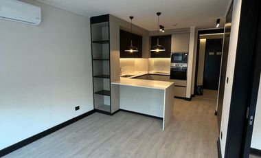 Departamento en arriendo c/ estacionamiento en Tabancura