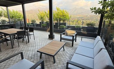 Departamento en arriendo c/ estacionamiento en Tabancura