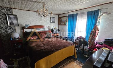 CONVERSABLE CASA EN VENTA 3D1B EXCELENTE UBICACIÓN