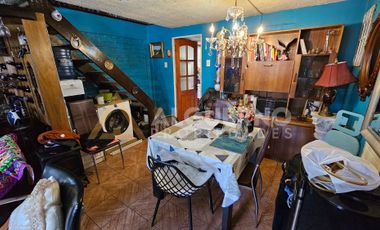 CONVERSABLE CASA EN VENTA 3D1B EXCELENTE UBICACIÓN