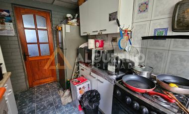 CONVERSABLE CASA EN VENTA 3D1B EXCELENTE UBICACIÓN