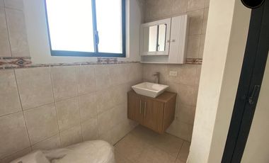 Casa de arriendo en Paucarbamba – código:22111