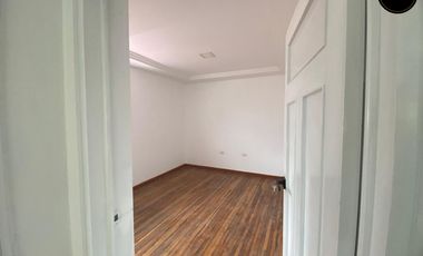 Casa de arriendo en Paucarbamba – código:22111