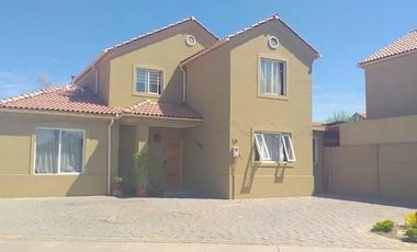 Casa en Venta en AVDA EL RODEO 1613